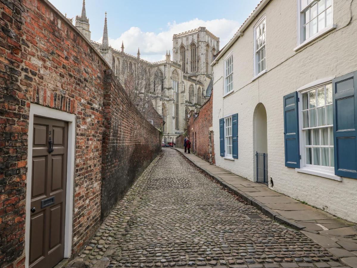 The Townhouse Villa York Exterior photo